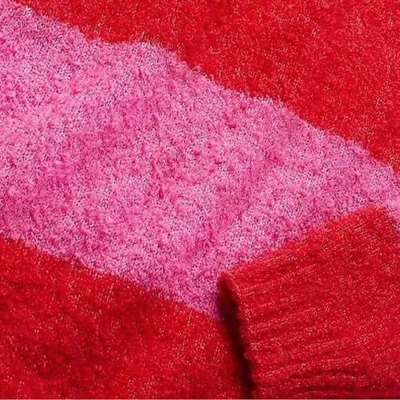 Sweater - Picture 4 of 6